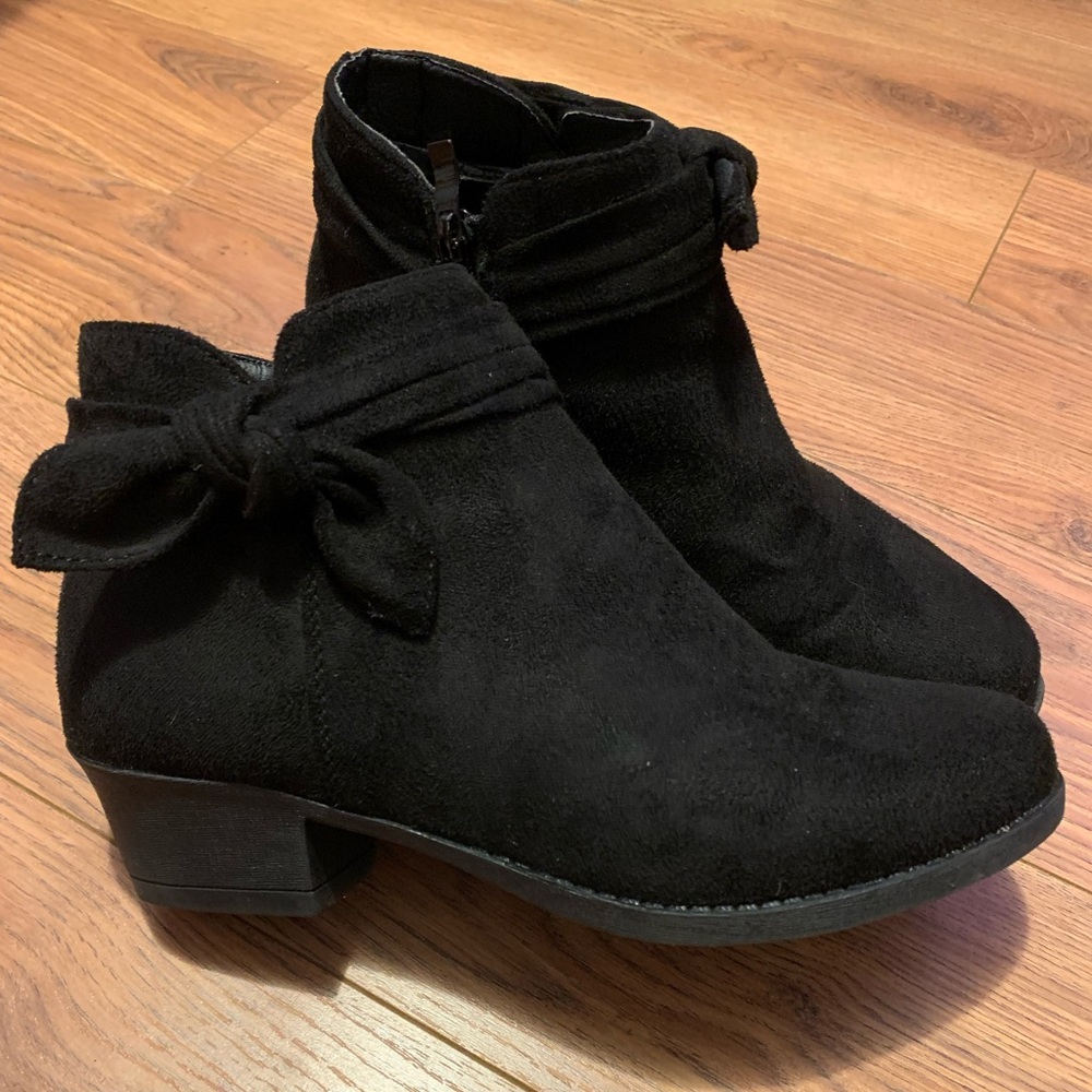 Girls Black Booties